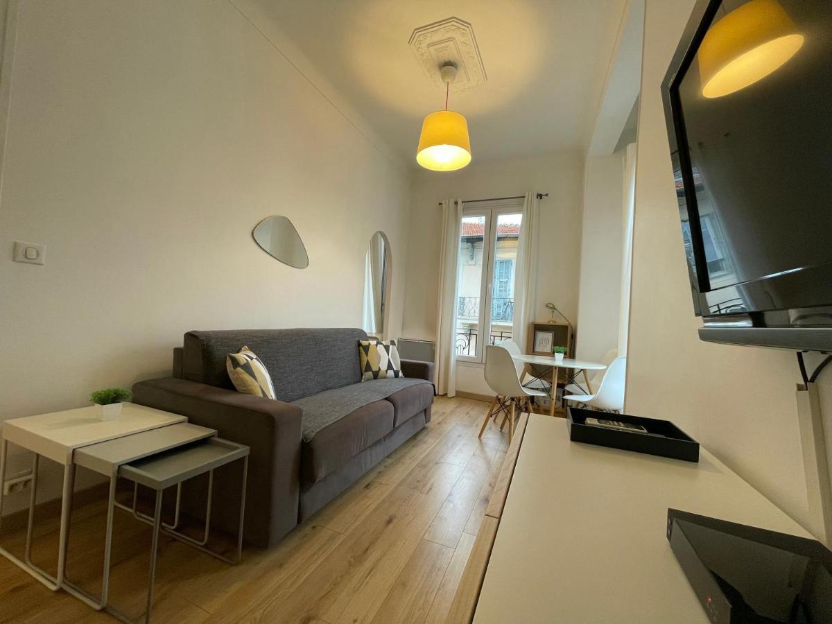Renting - Notre Dame - Cosy Loft Perfect View On The Roofs Apartment Nice